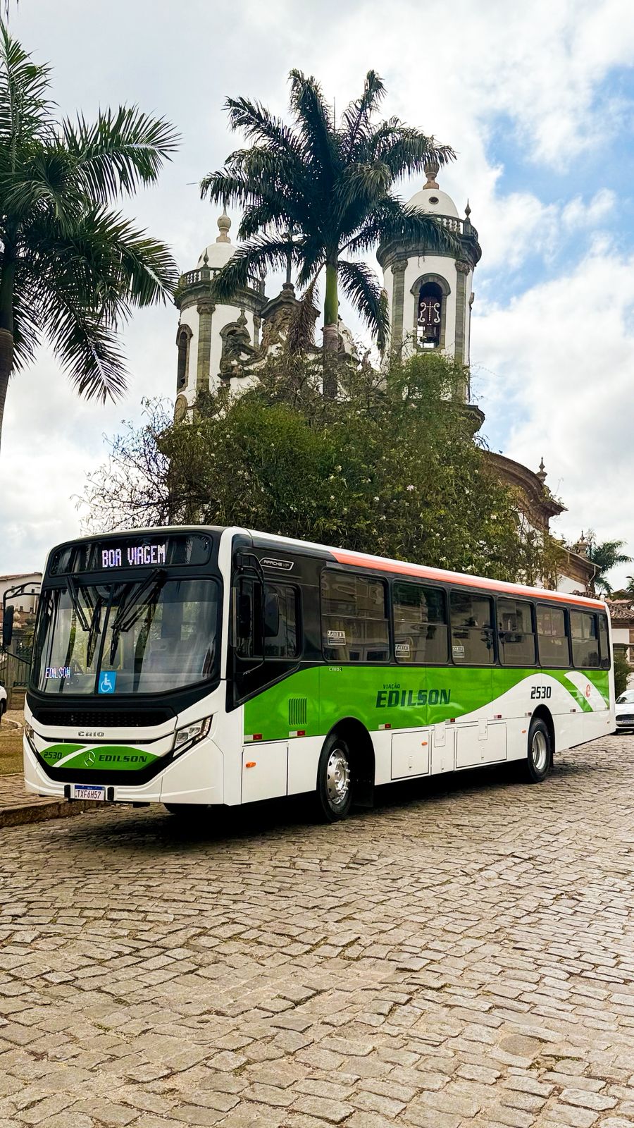 Ônibus Viação Edilson em Tiradentes